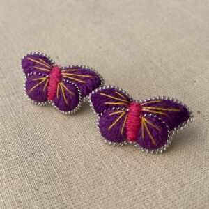 Aros mini mariposas fucsia y morado